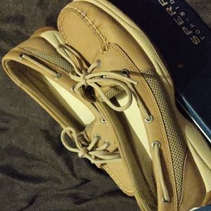 Sperry shoes